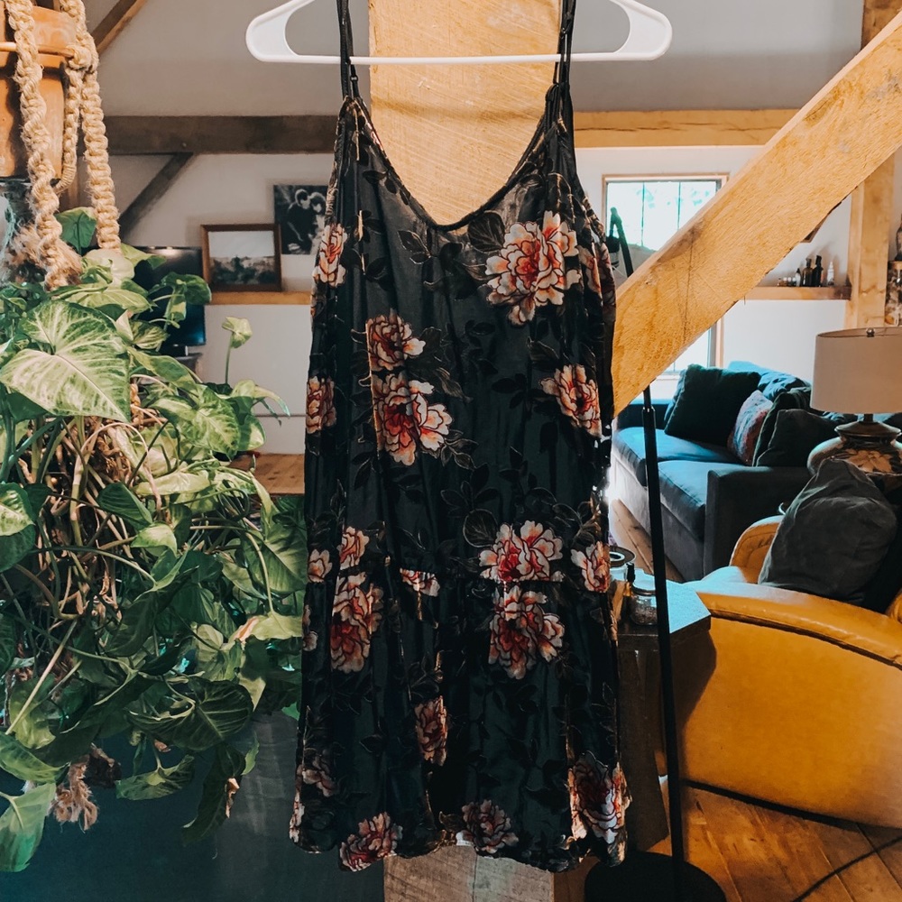 American Eagle Floral Velvet Burnout Slip Dress